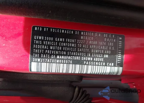 2014 Volkswagen Beetle 1.8T z USA, uszkodzony, nr VIN 3VWJ17ATXEM655576